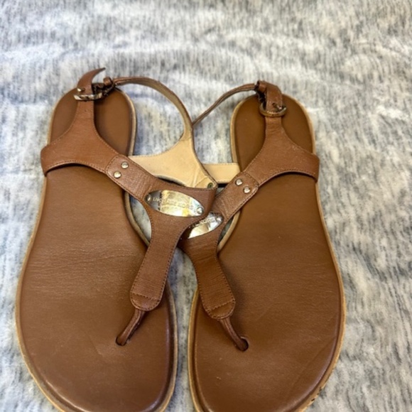 Women's Michael Kors Plate Flat Thong Sandals Size 7 (all three pairs) - Picture 12 of 15